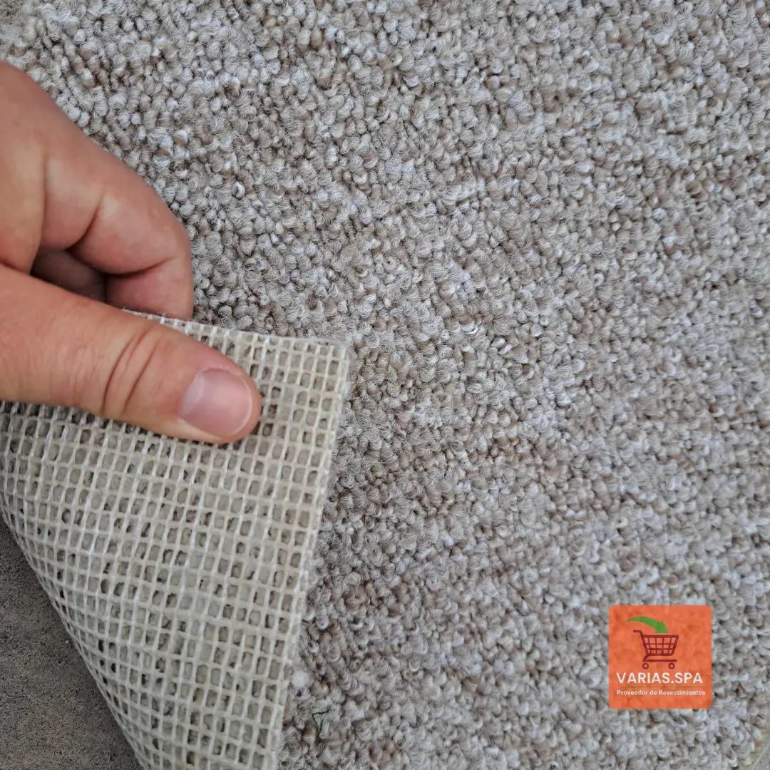 Alfombras boucle muro a muro color Beige - Modelo Bali - Base Yute